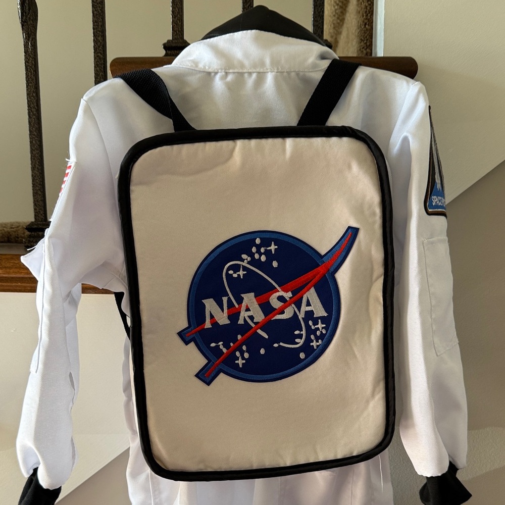 White NASA Astronaut Costume Jumpsuit with backpack - Picture 4 of 10